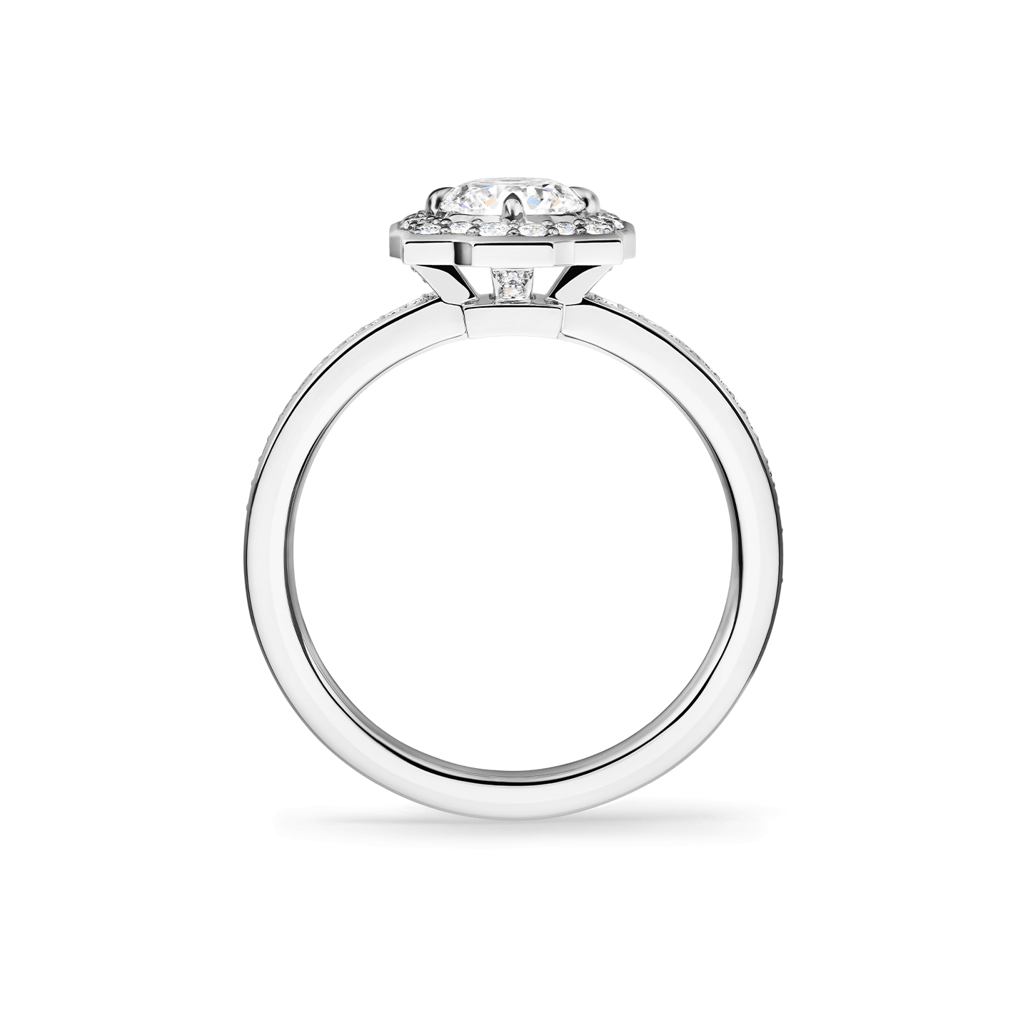 Vue latérale de la Bague de fiançailles Belle diamant taille brillant et micro pavage