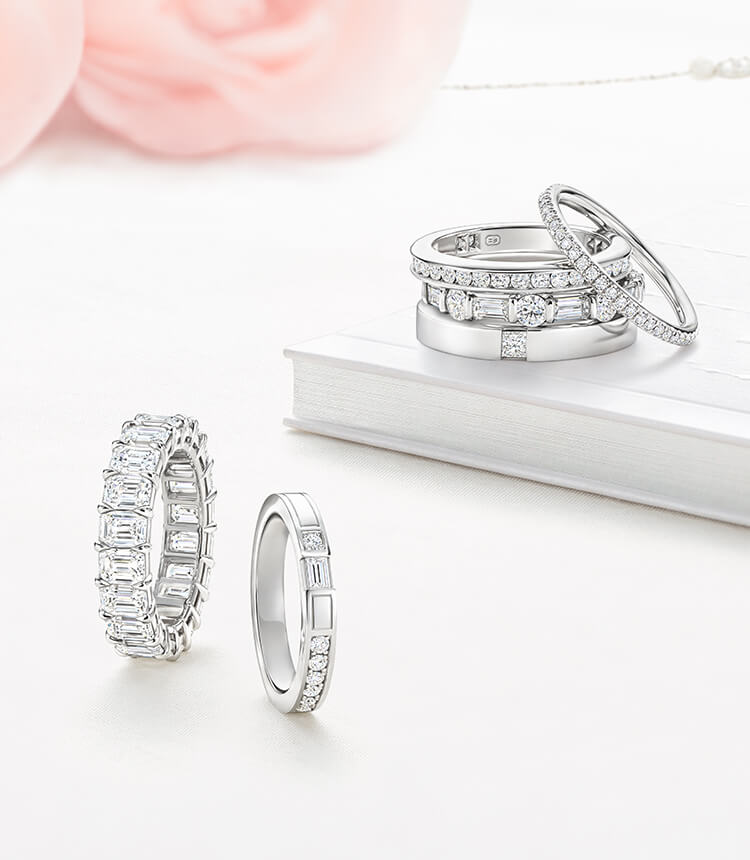 Harry winston v store shaped wedding band