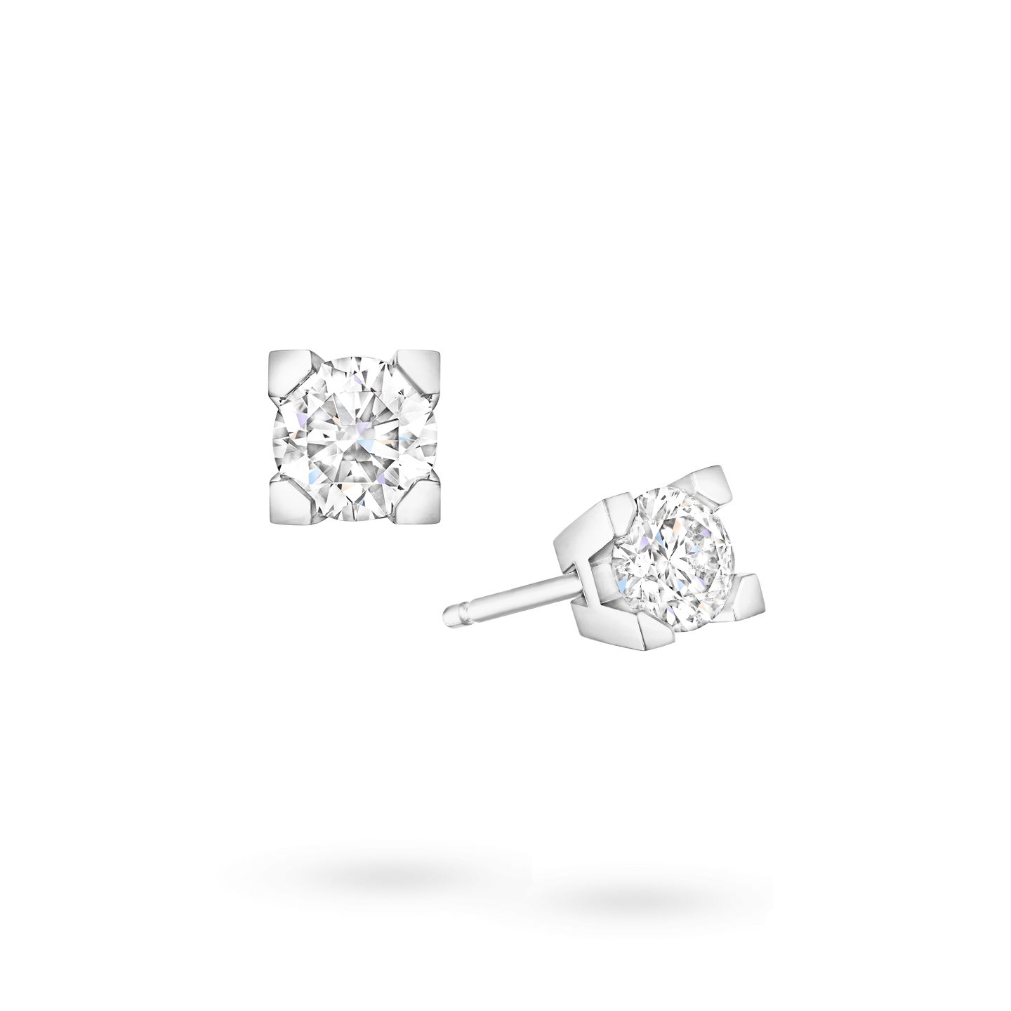 HW Logo钻石耳钉斜视图