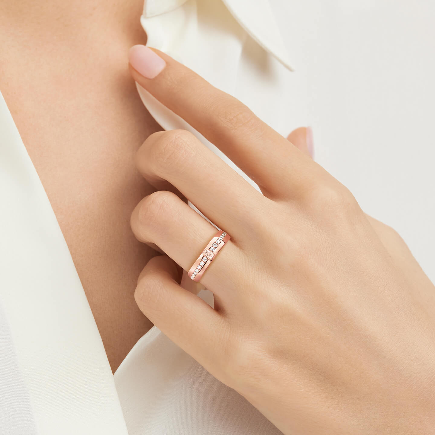 HW Logo Rose Gold Diamond Ring | Harry Winston