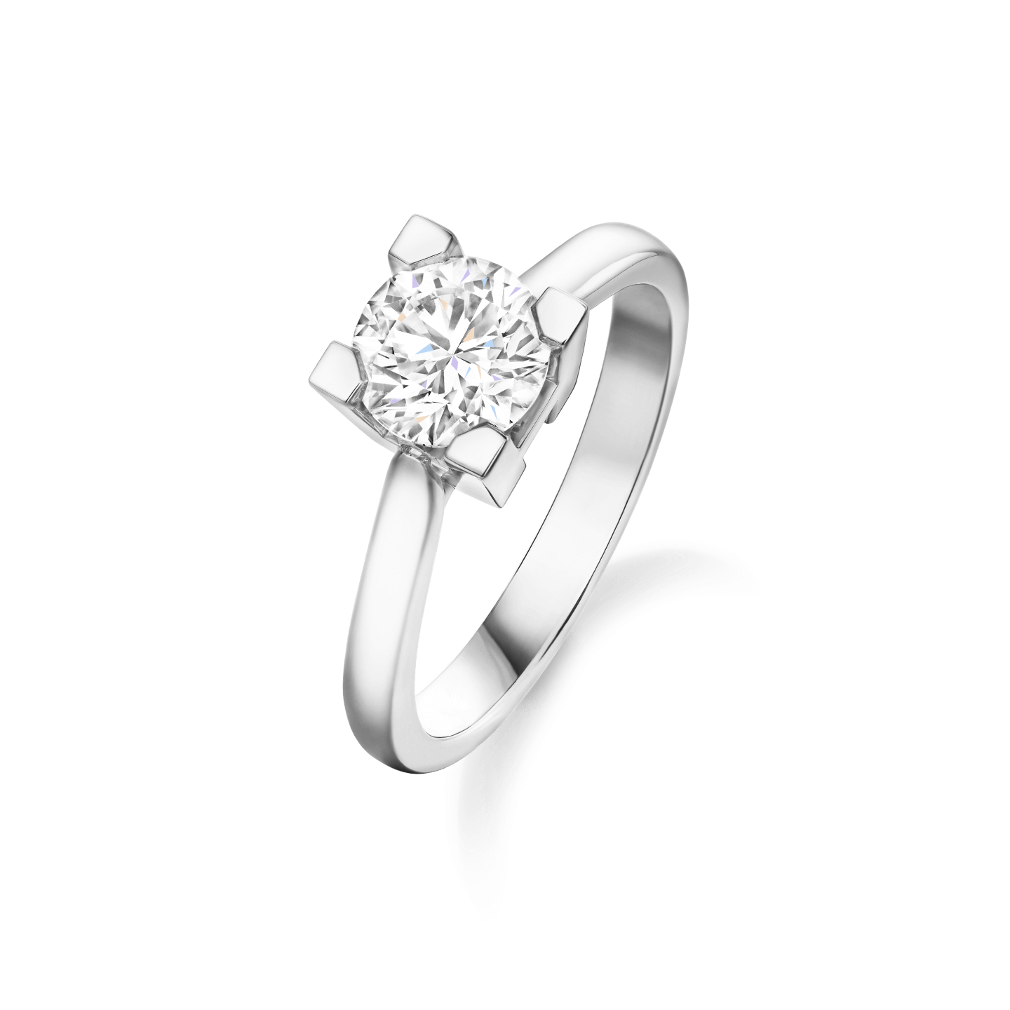 HW Logo订婚钻戒斜视图