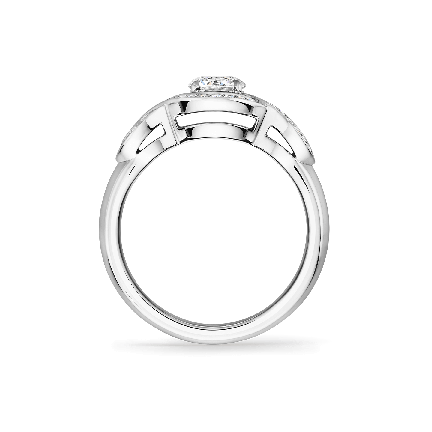 Vue latérale de la Bague de fiançailles Lily Cluster diamant taille brillant