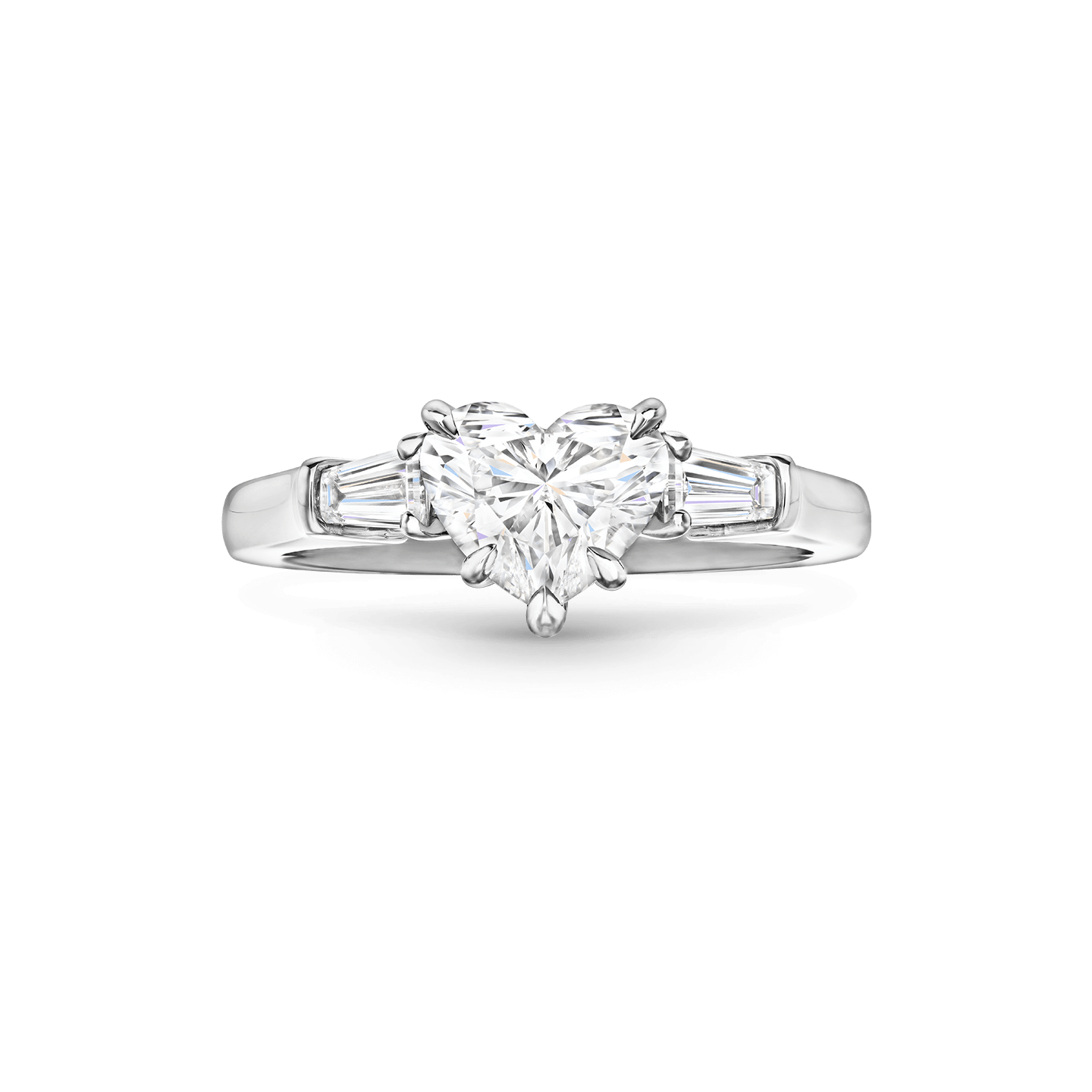 Vue de face de la Bague de fiançailles Classic Winston en diamant taille coeur et diamant latéraux taille baguette