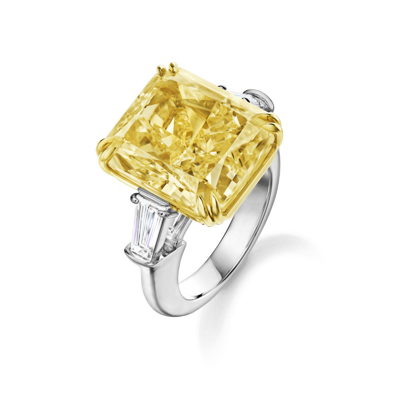 Vue en angle de la Bague Classic Winston en diamant jaune taille radiant