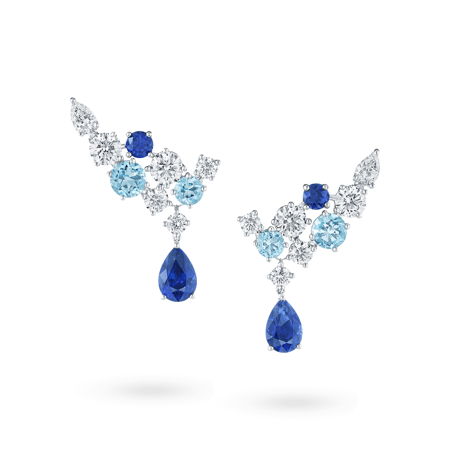Vue de face de la Boucles d'oreilles Sparkling Cluster en saphir, aigue-marine, et diamant