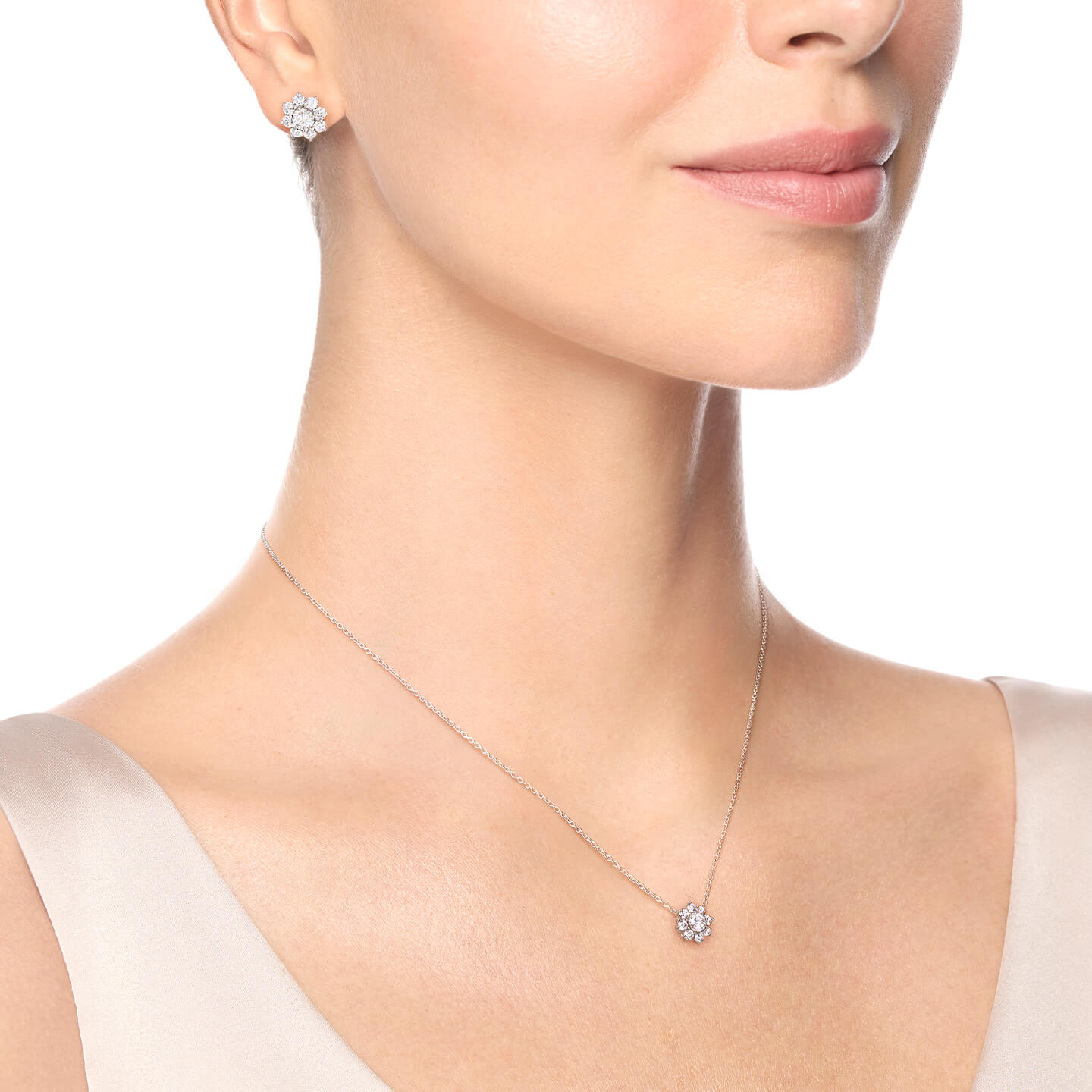 サンフラワー・ミニ・ペンダント｜ハリー・ウィンストン