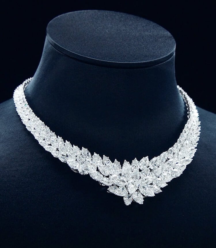big diamond necklace wearing))