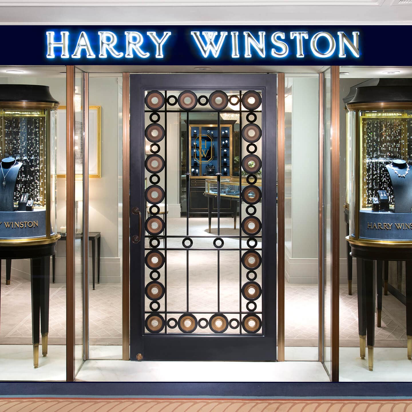 Façade of the Harry Winston Hong Kong Peninsula Salon