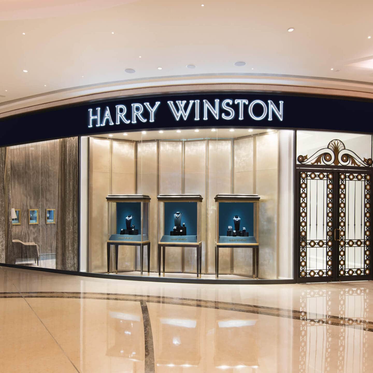 Harry Winston ouvre un nouveau salon à Macao