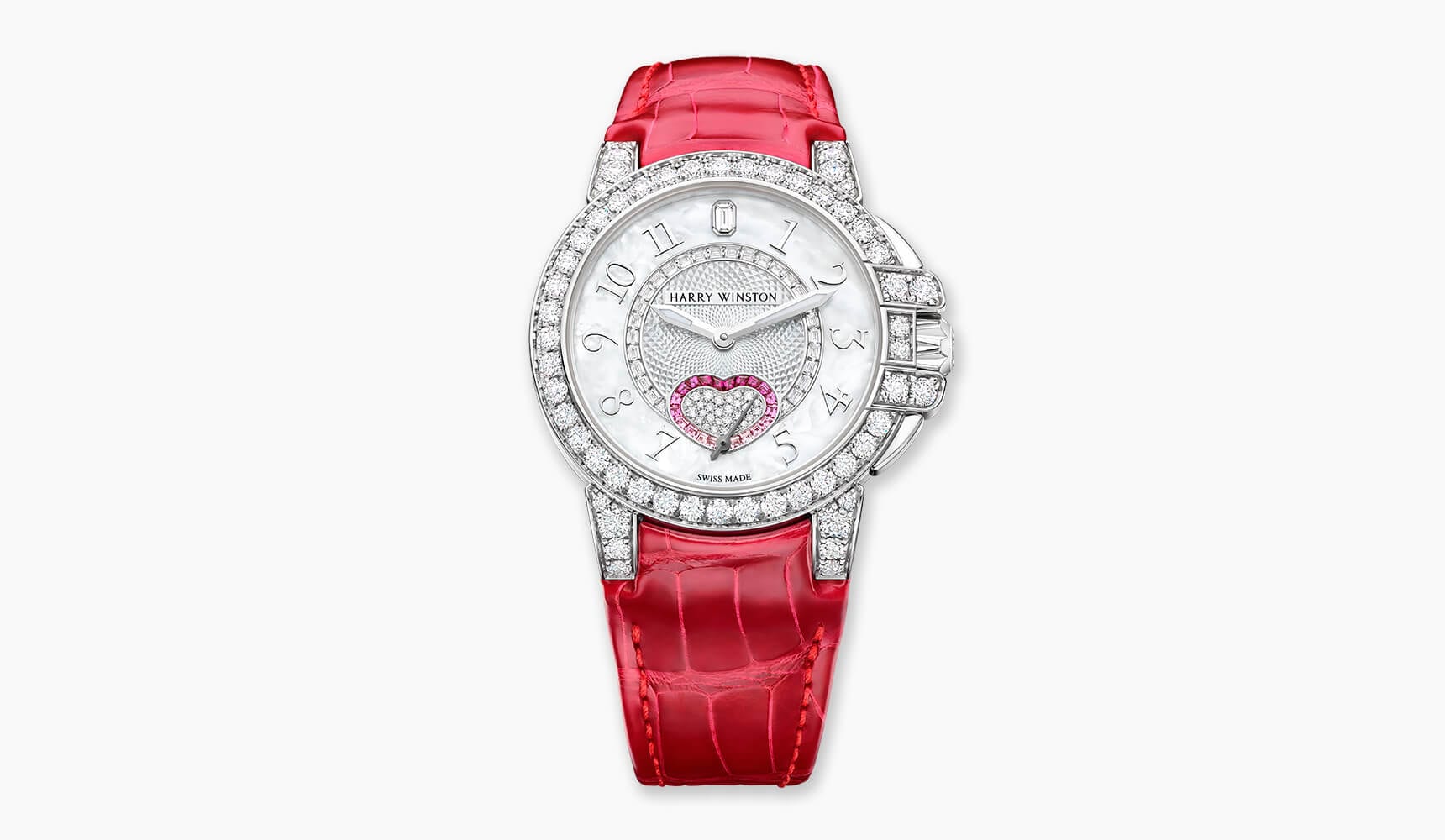 À l’occasion de la Saint-Valentin, Harry Winston fait souffler un vent de romantisme sur sa collection sportive Ocean